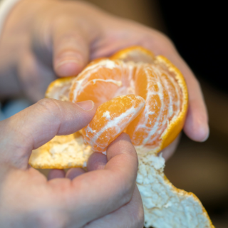 how to peel an orange